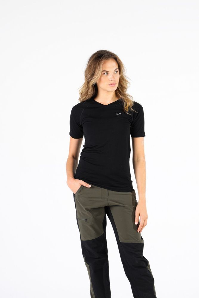 Woolona 100% Merinos Yün Elma Siyah Kadın Kısa Kollu Yuvarlak Yaka Tshirt